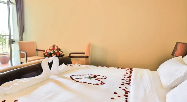 Полулюкс Magnolia Addis Hotel