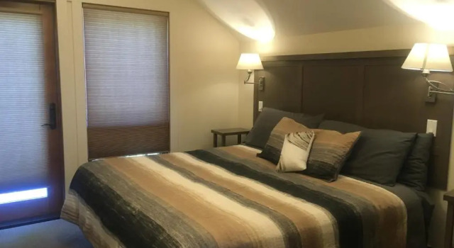 Radium Elk Park B & B, Забронировать Отель Рейдиум-Хот-Спрингс Columbia Valley