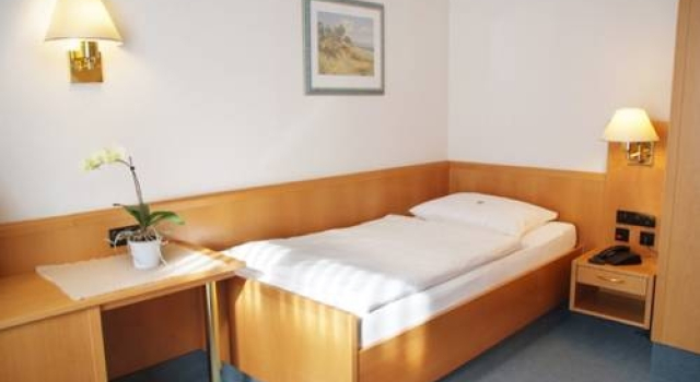 Allee - Hotel garni, Prenota Hotel Bad Kissingen 