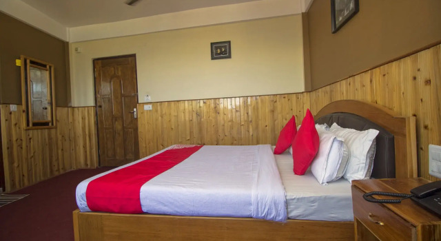 OYO 19940 Roma Holiday Inn, Buchen Sie Hotel Hotels in Westbengalen mit Parkplatz, Parkplätze