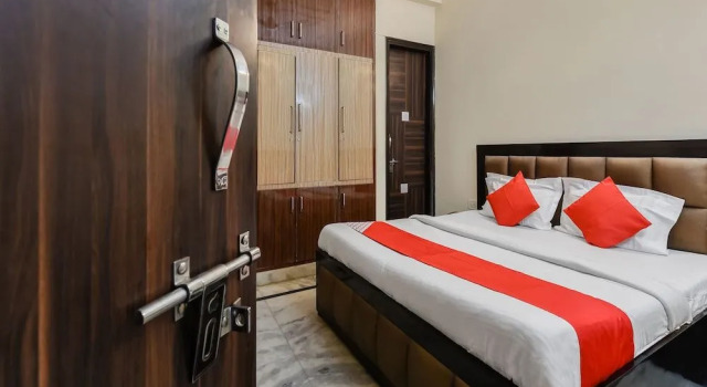 OYO 22968 Devanshi Residency