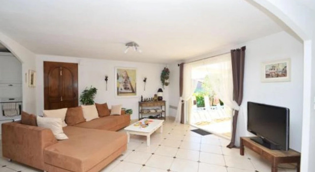 Villa With 3 Bedrooms in Le Luc, With Wonderful Mountain View, Private