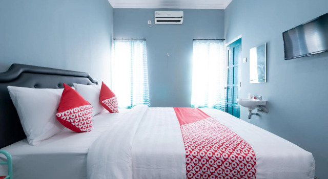 OYO 2224 Lousiana House, Book Hotel Ngemplak Yogyakarta Province