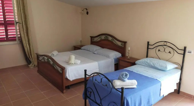 Трёхместный номер Standard B&B il giardino di Eolo