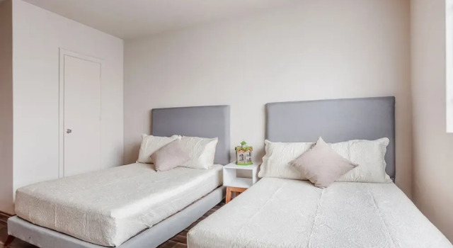 Urban Comfort in Roma Norte - Laundry- Fast Wifi-, Забронировать Апартаменты/квартира Отели Мехико с парковкой, рядом с Estela de Luz, Парковка