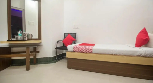 Mahalaxmi By OYO Rooms, Prenota Hotel Cooch Behar West Bengal