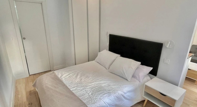 Ifema V in Madrid With 1 Bathrooms, Забронировать Апартаменты/квартира Мадрид Провинция Мадрид, рядом с Сан Лоренсо