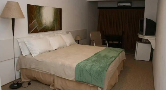 Четырёхместный номер Standard Hotel Barão Geraldo