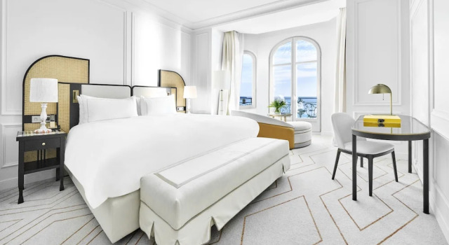 Двухместный номер Classic с видом на море Carlton Cannes, a Regent Hotel