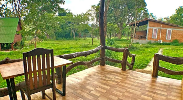 Двухместный номер Deluxe с балконом Nature Lodge