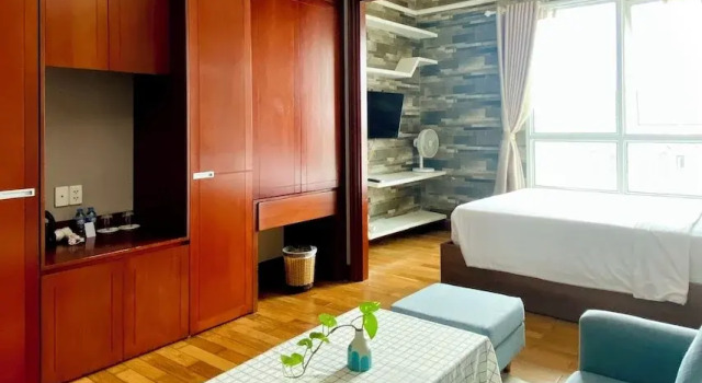 Люкс M Saigon Apartment