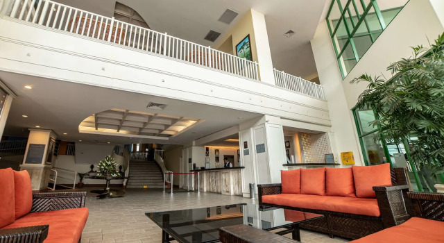 Hotel Colon Salinas, Book Hotel Hotels in Santa Elena Province with a Pool, Swimming Pool