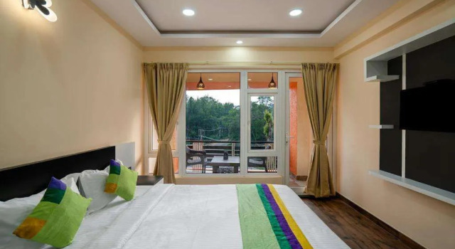 Treebo Sky Vista Suites with Hill View, Забронировать Отель Отели штата Карнатаки с парковкой, Парковка