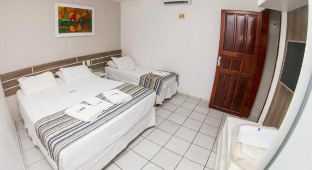 Семейный номер Classic с балконом Hotel Pousada Da Sereia