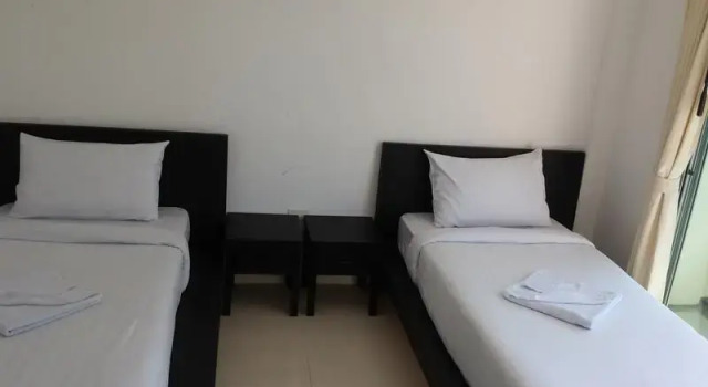 School Hostel Khao Lak, Забронировать Хостел Отели Южного Таиланда с бассейном, Бассейн