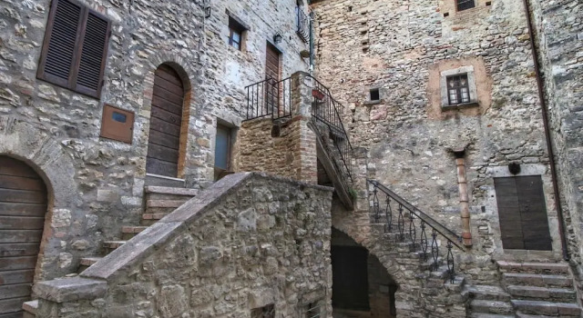 This Medieval Castle in Umbria Dates From the 13th Century, Réserver Hôtel Gualdo Cattaneo 
