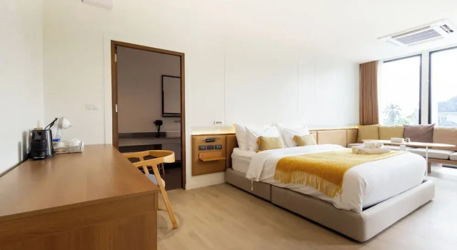 Полулюкс GOOD Nakhonsawan Hotel