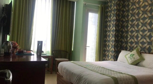 Двухместный номер Deluxe с балконом Green Park Hotel