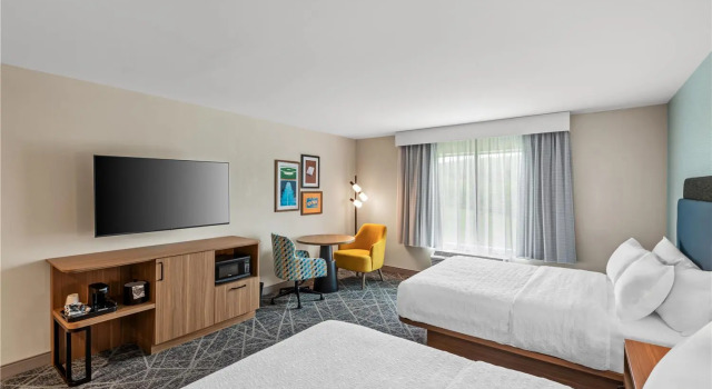 Четырёхместный номер Standard Hampton Inn Cooperstown