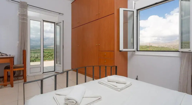Villa Giannis Large Private Pool Walk to Beach A C Wifi Car Not Required Eco-friendly - 2088