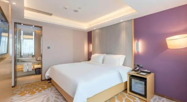Семейный номер Deluxe LAVANDE HOTELS SHENZHEN NORTH STATION LONGHUA FOXCONN HEADQUARTERS