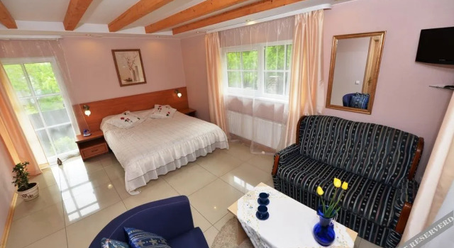 Trakaitis, Boek Hotel Trakai 