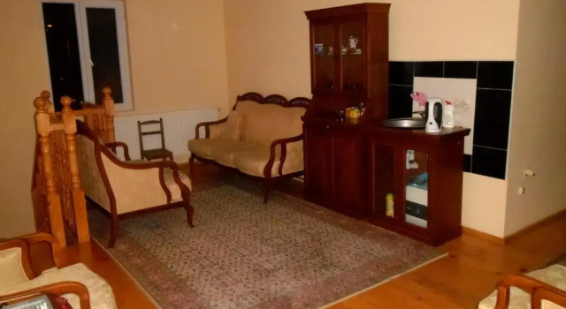 house by the river, Prenota Hotel Hotel a Samegrelo Zemo-Svaneti con parcheggio, Parcheggio