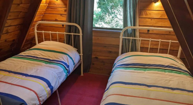 Lucas Chalet - Ohakune Holiday Home, Rezerwuj Chalet Hotele w Auckland Region z parkingiem, Parking