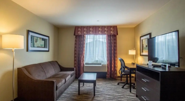Люкс c 1 комнатой Creekstone Inn & Suites - St Marys