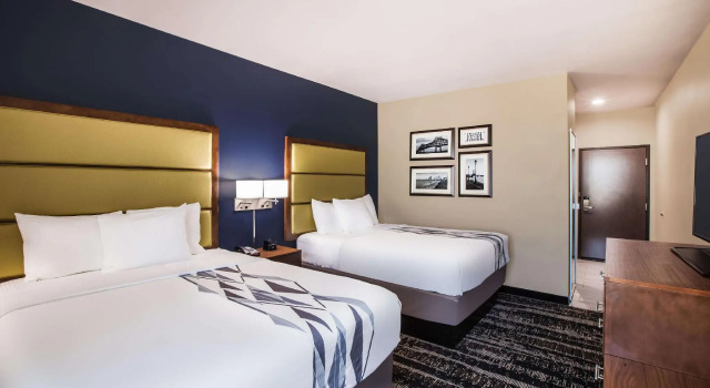 Четырёхместный номер Standard La Quinta Inn & Suites by Wyndham Baton Rouge - Port Allen