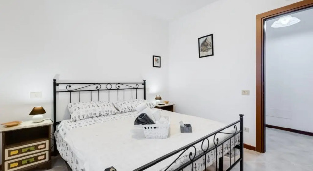 Grappoli di Sole, Book Hotel Ardeatino Rom