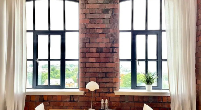 Victorian Factory Apartment with 2 Bedrooms