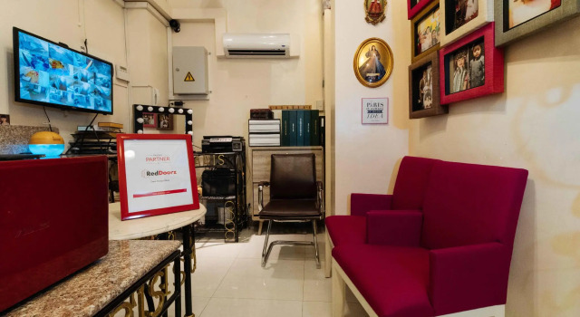 RedDoorz near Arca South Taguig
