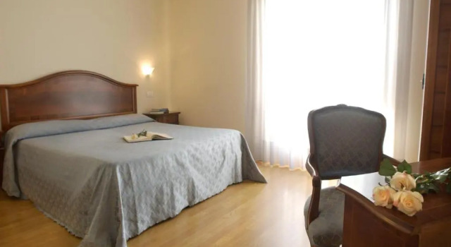 Двухместный номер Standard с видом на озеро Hotel Belvedere