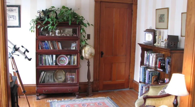 Rose Arbour Bed & Breakfast, Varaa Hotelli Hotellit New England uima-altaalla, Uima-allas