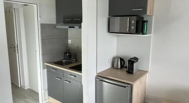 Apartment Rhein - Central - Balcony - Tradefair, Забронировать Апартаменты/квартира Нойс Северный Рейн-Вестфалия, рядом с Rheinpark-Center Neuss