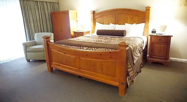 Люкс с балконом Spark by Hilton Chincoteague Island