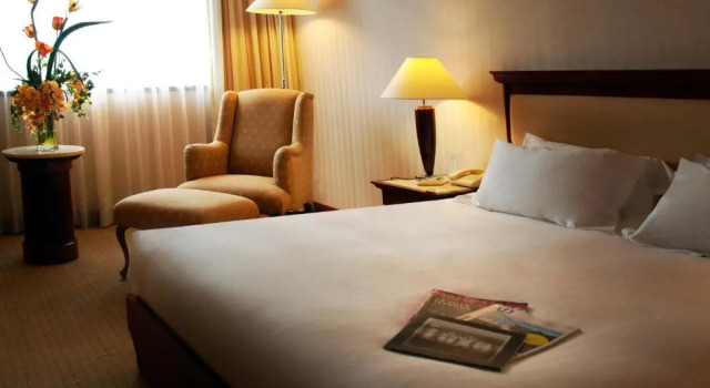 Четырёхместный номер Standard Occidental Paris Levallois