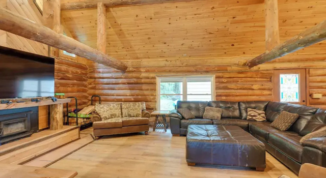 Secluded Greenville Cabin: Walk to Moosehead Lake!, Book Hotel Greenville Junction Maine