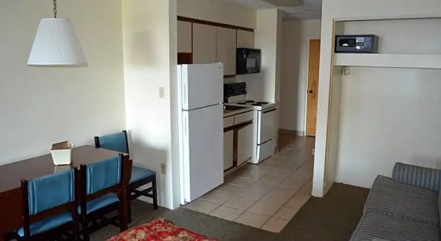 Четырёхместный номер Standard Holiday Sands South
