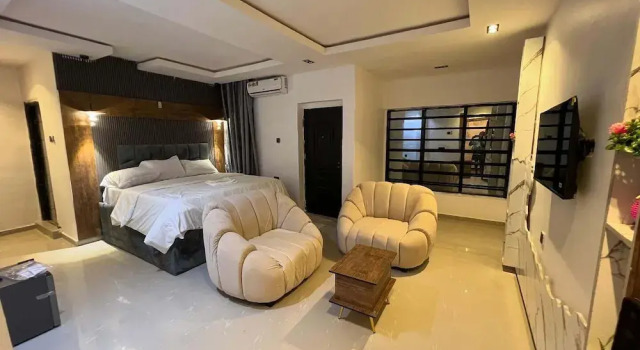 AZ kings hotel and apartment, Rezerwuj Apartament Hotele w Ikpoba-Okha z basenem, Basen