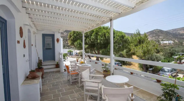 Номер Economy Pension Ageliki Sifnos