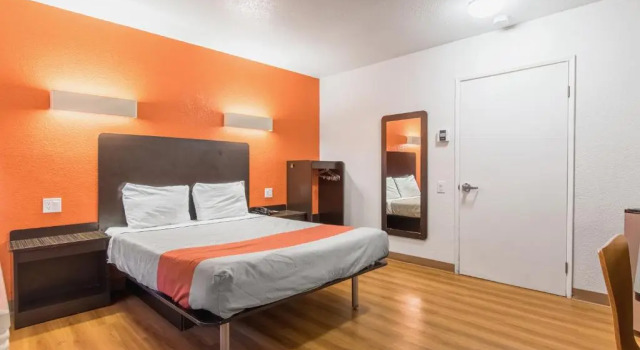 Двухместный номер Standard Motel 6 Bakersfield