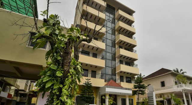 OYO 1687 Hotel Supreme, Book Hotel Hotels in Goa with a Pool, Swimming Pool