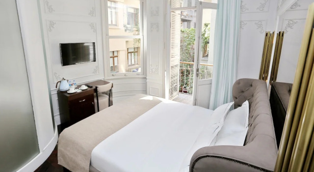 Апартаменты Deluxe Fuga Design Apartments