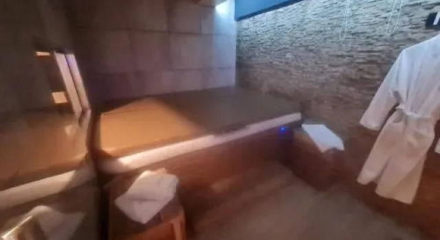 Jo`s Luxus Suites, Rezervovat Hotel Hotely v Lutych s parkováním, Parkování