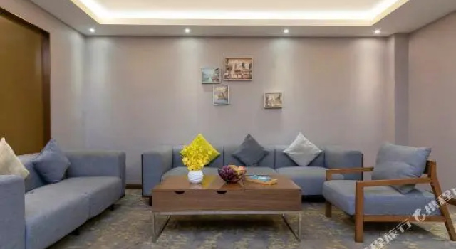 Люкс Business Jin Hui Business Hotel (Guangzhou Baiyun Tonghe)