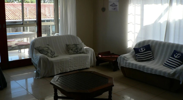 Heroldsbaai Holiday Home, Забронировать Дом для отпуска Херолдс-Бэй провинция Западный Кейп
