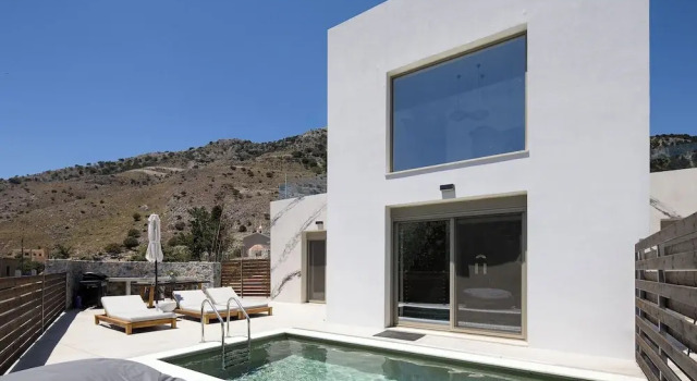 Вилла Luxury Imbros Villas - "Free" Heated Pools in mountains