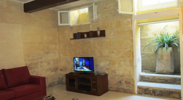 Sapphire Residences - Apartments & Penthouse In Central Sliema By Shortletsmalta, Забронировать Апартаменты/квартира Слима Мальта, рядом с Торговый центр The Point
